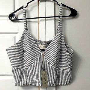 Universal thread striped tank top cropped linen size XL